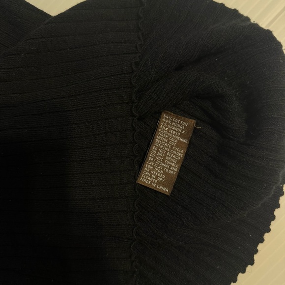 J. McLaughlin Arlette Ribbed Turtleneck Sweater Black Women’s Large Buttons XS - Picture 7 of 10